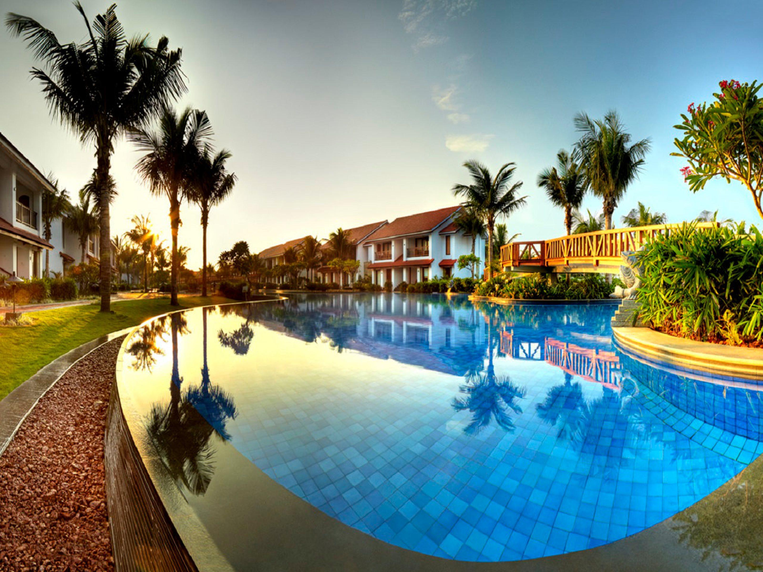 Radisson Blu Resort Temple Bay Mamallapuram Exterior photo A resort in Hainan