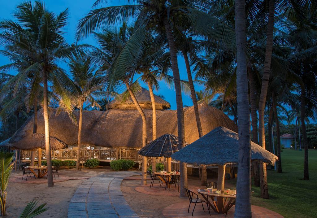 Radisson Blu Resort Temple Bay Mamallapuram Exterior photo The Beach Club at The Oberoi, Mumbai