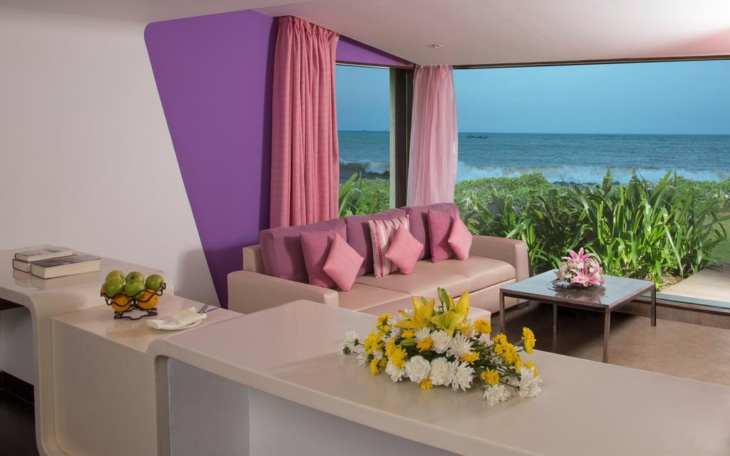 Radisson Blu Resort Temple Bay Mamallapuram Exterior photo A living room at the resort